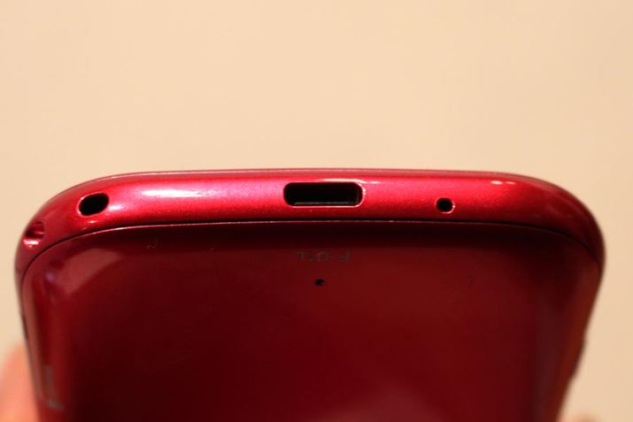 {fBʂɂ́AUSB Type-C|[gƁAXgbvz[zuĂ