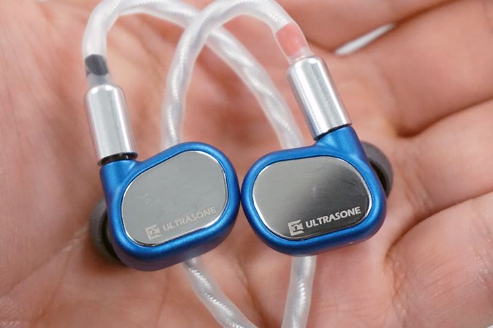 ULTRASONE�uSAPHIRE�v