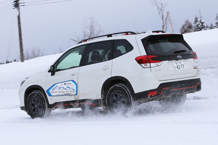 XoutHX^[ X-BREAKv́AK\fȂł͂̌y₩͂