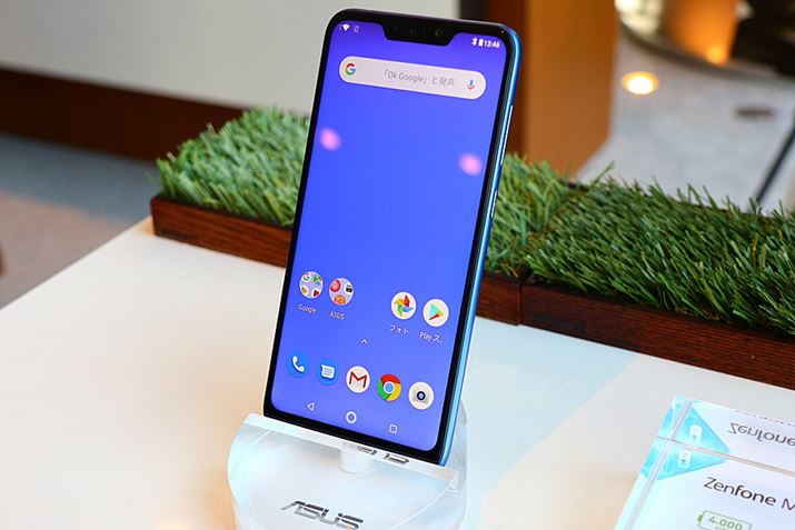 ZenFone MaxiM2j̓X^_[hfŁAobe[eʂ4000mAh