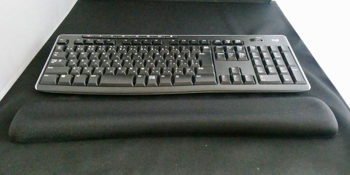 TCY̓eL[t̃L[{[hƑ傫߂ł