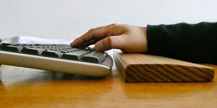 OʂɌyX΂ĂARɃJo[Ă܂