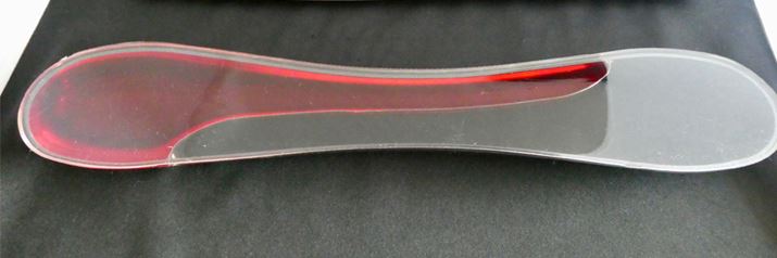 ʂɂ͊~߂܂A{̂̏dłƃfXNɋz܂