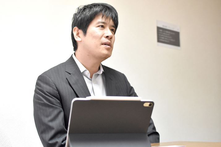 2005NWebTCgB̂Ƃ̗lqAMuchy