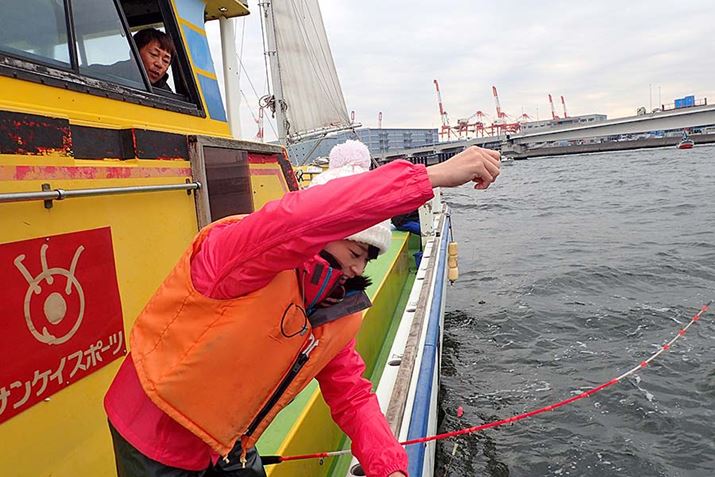 ud|͊ȂI Ƃ͉ɒuĎ荞ŁIvƁAAhoCX𑗂D