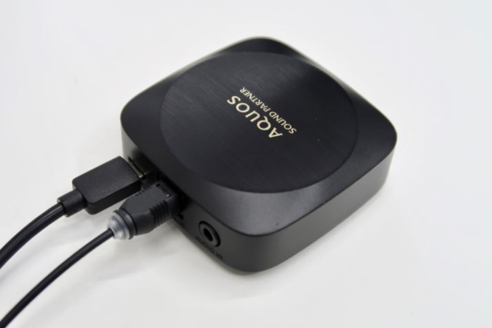 tBluetoothgX~b^[́AfW^ƃAiO3.5mmƂ2n̓͂