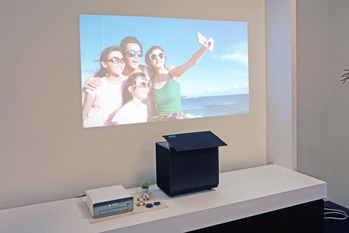 DLNA@\găRec𖳐LANoRŊy߂̂ŁAŏ\ȂdP[u1{Őݒu\