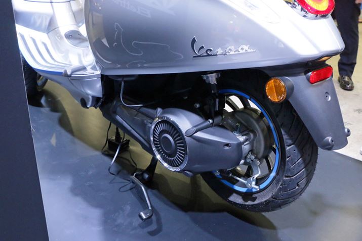 GWtfł΋쓮jbgڂ镔ɓdC[^[ςł