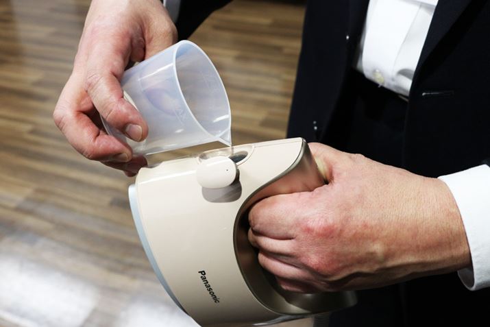 t̃JbvgĈߗރX`[}[ɐ𒍂܂ʐ^͐ȂԂł