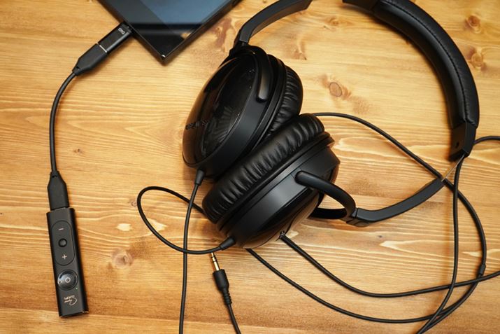 񃁃CɎ̂͐fłSuper X-FiFwbhzh́uAURVANA SEv