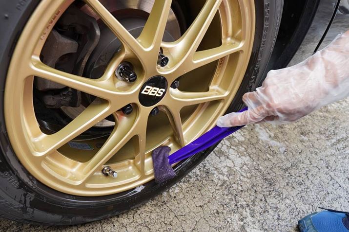 �ׂ��X�|�[�N�^�C�v�̃z�C�[���ɂ͂��̃u���V���d�󂷂邱�Ƃł��傤