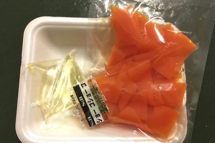 ohlɒt̒ɃX[NT[Ă܂BăI[uICƃubNybp[t