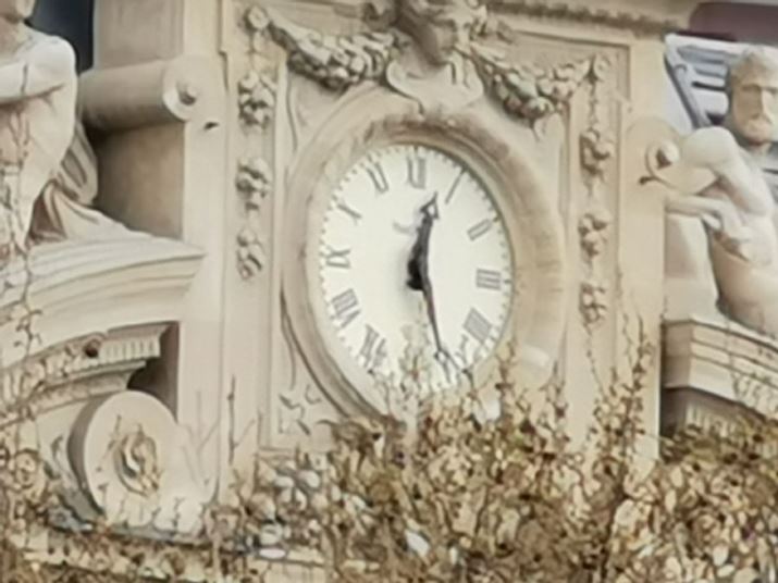 �ォ��1�{�A5�{�A10�{�A50�{�B50�{�Y�[���͉掿�̗򉻂����������A���v�̔Ֆʂ̖ڐ���܂ł킩��قǂ�