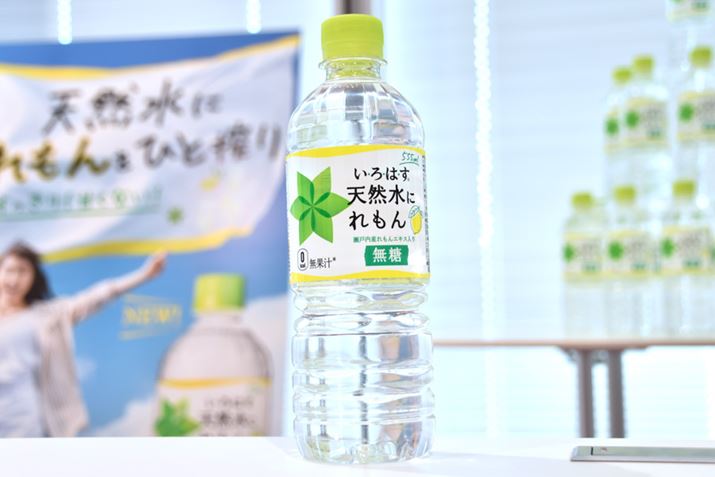 pbP[ẂAt[o[EH[^[ł͂ȂAu륂ͥ VRṽfUCx[Xł