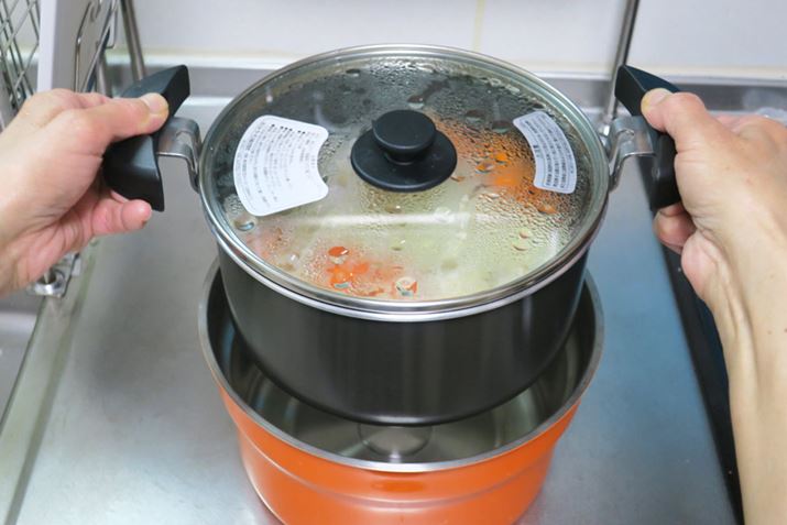 5MAۉeɃZbgBȂAJ[[͕ۉƂɓ܂