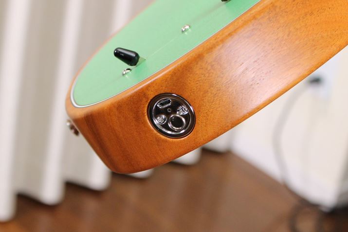 GNgbNH̓dƂUSB[dobe[