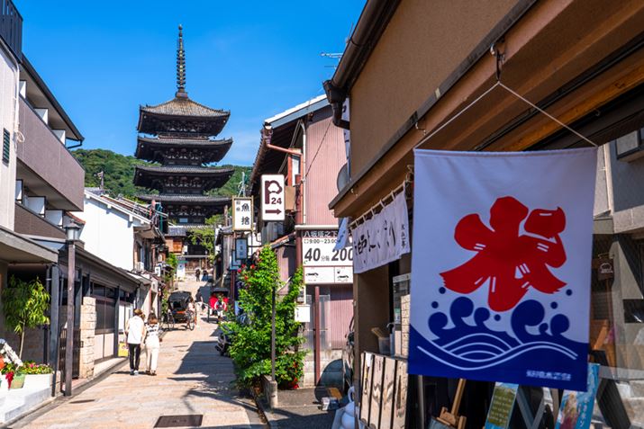 JReЂ̃VjA͑Ώ۔NrIႢ̂iʐ^͋sE̓j