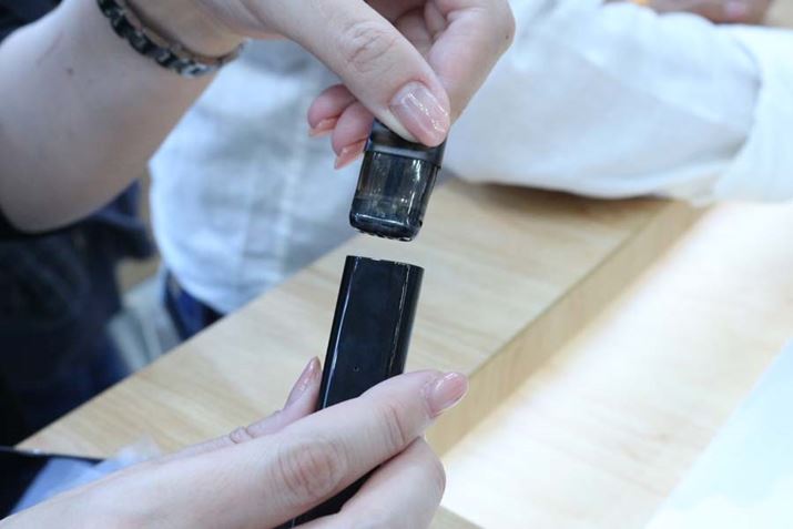 �|�b�h�ɋz�������t���Ă���̂ŃZ�b�g�Ɏ�Ԃ�������Ȃ��̂͂������A���q���I�Ɏg�p�ł���