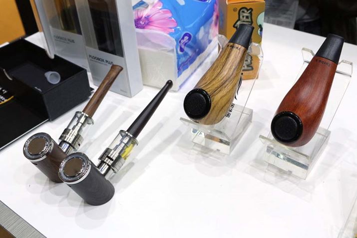 ���{�ł��b����Ă񂾁A�p�C�v�f�U�C����VAPE�������B�ʐ^�́uKamry�i�J�����j�v�̐��i