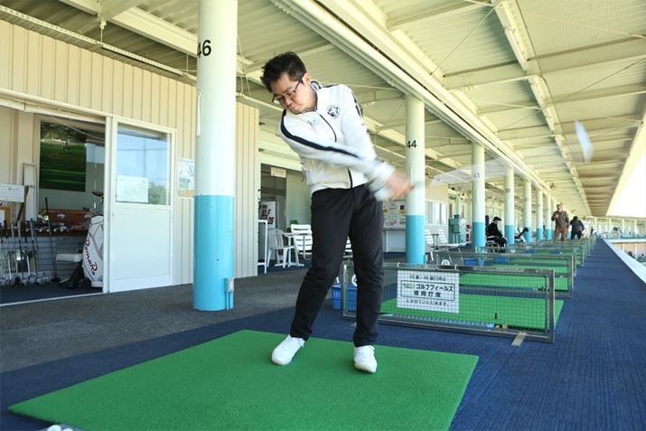 �w�b�h�̃^�[�����ӎ����Ȃ��Ƃ��X���[�Y�ɍs����̂ŁA�U�蔲�����������ɋC�����悭�U�蔲���܂�