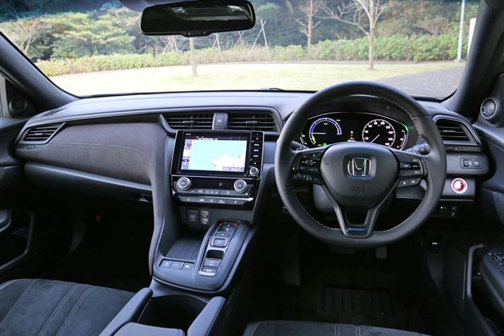 z_ V^uCTCgvEX BLACKSTYLẼCpl