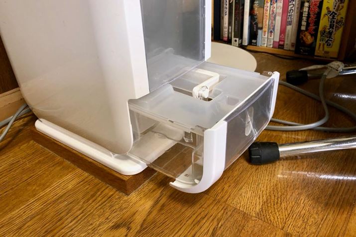 ^NɈoėƂɎĂĔrBoɂ͂̋̕󂫃Xy[XmۂKv