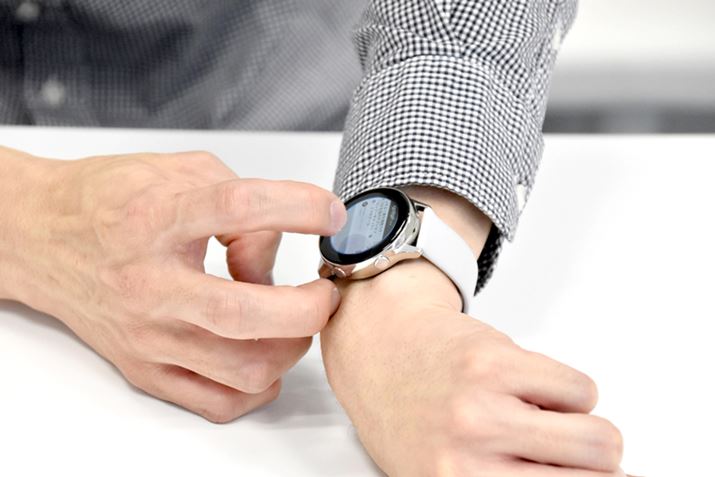 莁igɂĂX}[gEHb`uGalaxy Watch ActiveviTXdqj