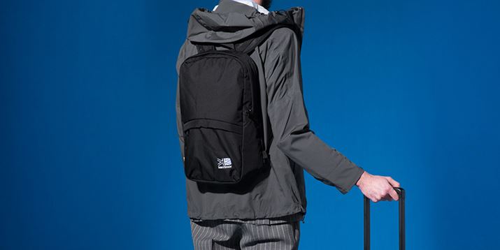 �t�����g�����́A���O���Ə��^�f�C�p�b�N�ɁB���ꂳ������΁A�o�b�O��]���Ɏ����Ă����K�v���Ȃ��Ȃ�