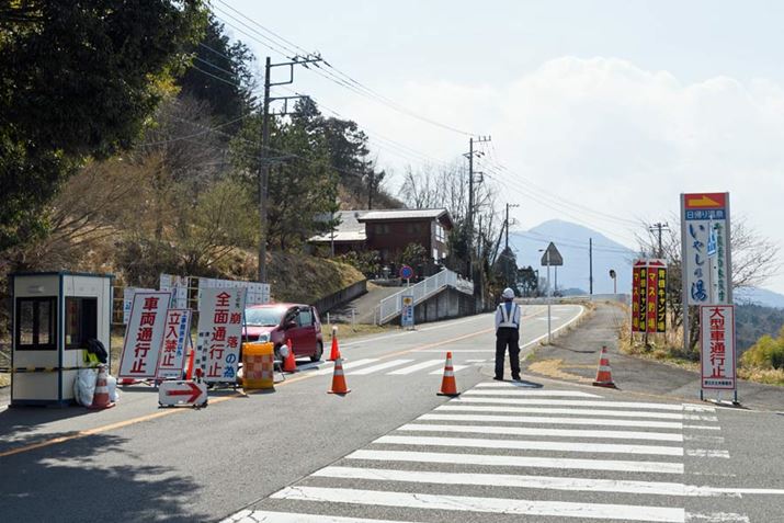 ʍs~߂̊Ŕs͂΂ށB܂AȂƂNƂ́cc