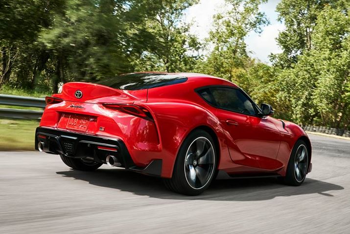 g^ V^uX[vv́A@qɋȂR[i[ÔЂƂ