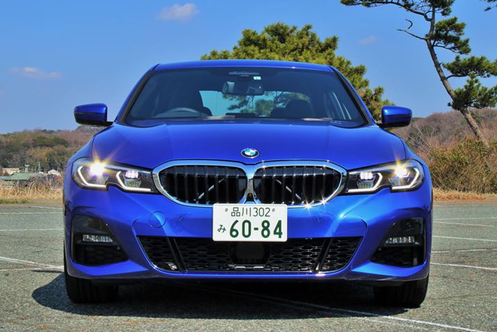 BMW V^u3V[Yvi330i M Sportj̃tgtFCX̃Abv