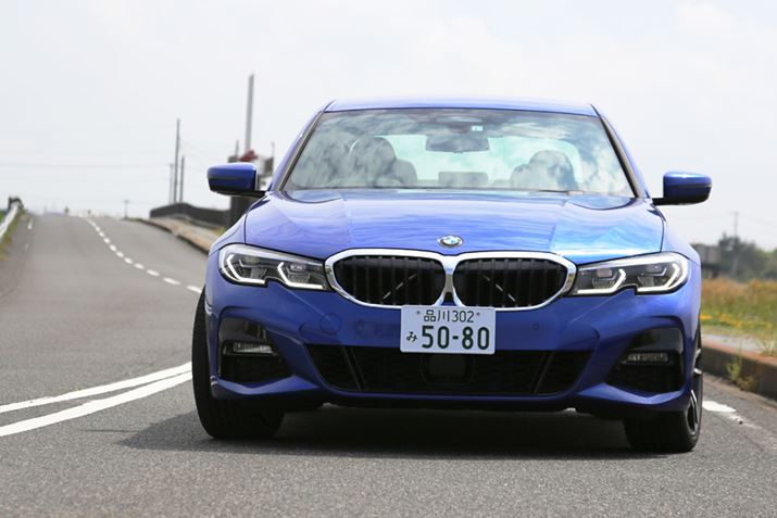 BMW V^u3V[Yvi330i M Sportj̑sC[W