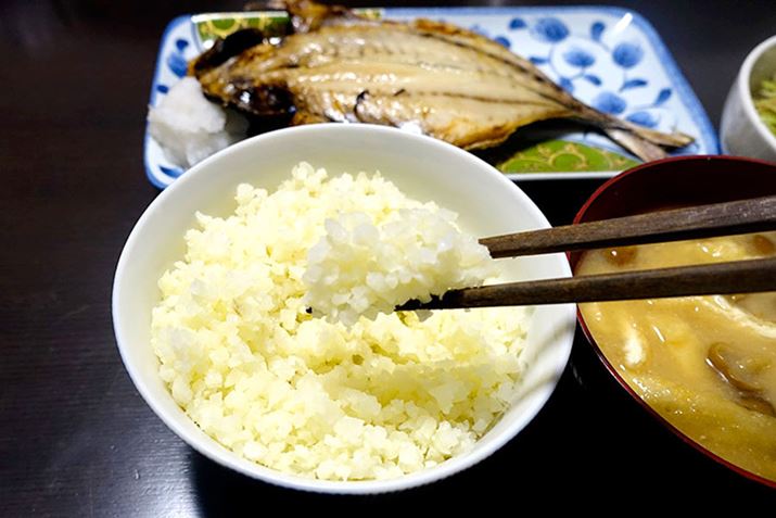 ЂƂ܂uJtvP̂ŐHׂĂ݂Ɓcc