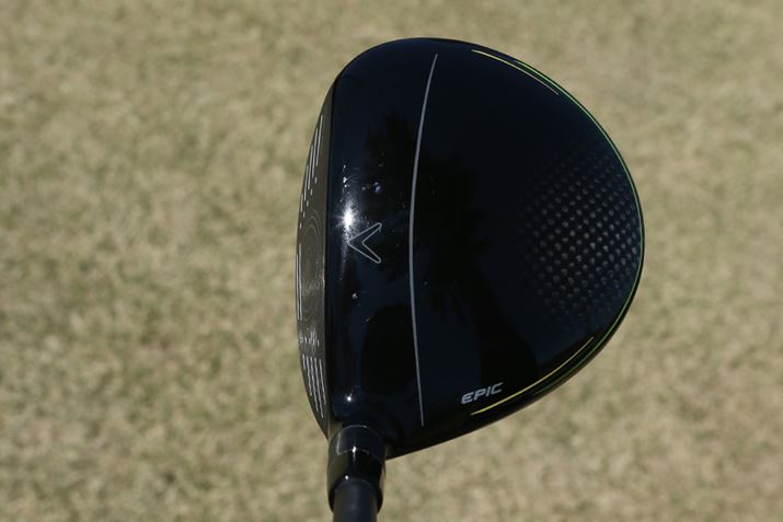 �t�F�[�X�̌����ڂ́A�h���C�o�[�ƒʂ���C���[�W�ŁA�֊s�ɂ��p�����������^�C�v