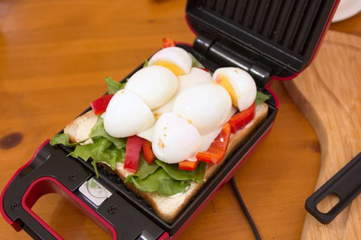 ȂɃ{[ՂłAO[h͂苲ŏĂグ邱Ƃł܂