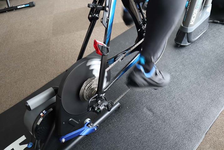 uKICKRv͉ÂŁAItBX̒Ńg[jOĂȂ