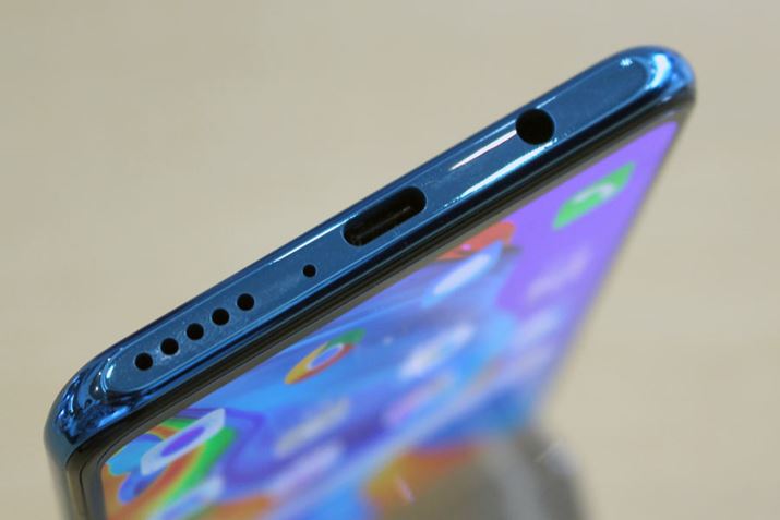 {fBʂɁAUSB Type-C|[gƃwbhz[qzu