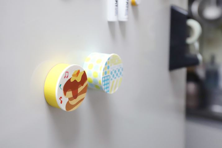 e[vJb^[قǂ̃TCY͂Ȃ̂ŁALb`肪ĂCyɓ\̂|Cg