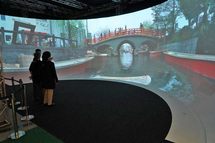 ����҂̃C���[�W�Ƃ���8���4K�v���W�F�N�^�[�ŗՏꊴ���Č�