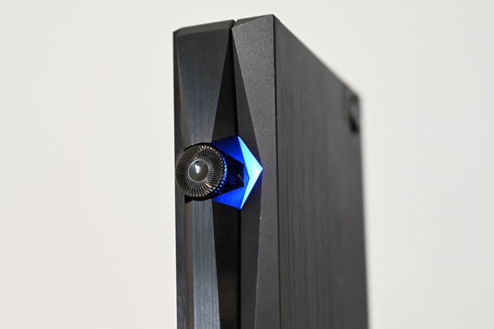 dON̓}`t@NVzC[̎肪