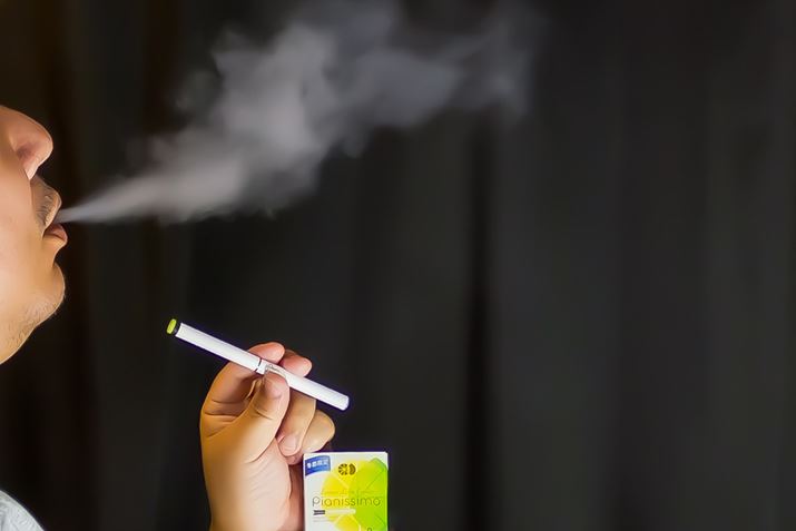 �������J�N�e���D���Ȓj�����z���Ă���������