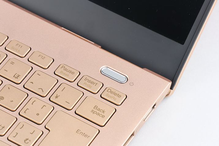 Windows Hello�ɑΉ������w��F�؋@�\��d���{�^���ɓ���