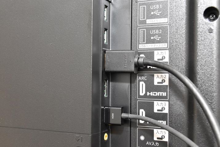 erHDMI[qHDMIP[uڑA͒[q̔ԍmFĂ