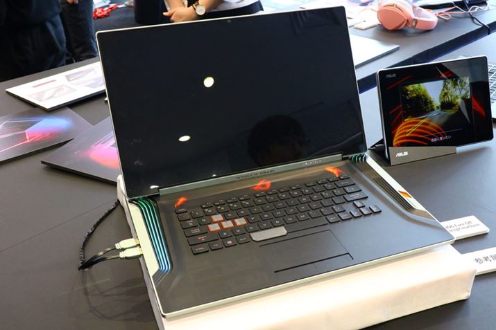 �f�U�C���T���v���́A��莩���Ԃ̂悤�ȃX�^�C��