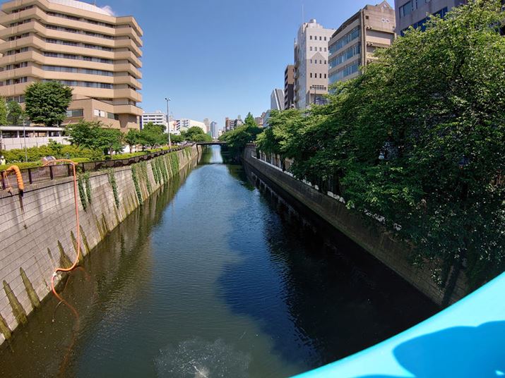 \}ŁALpJgpB̗܂œ荞