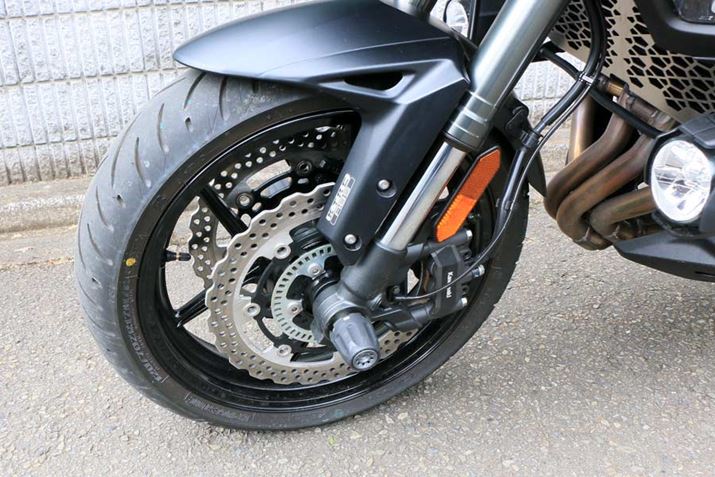 tg̃^CTCY120/70ZR17M/CBWA}Eg̃_ufBXNu[L̗pĂ