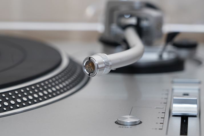 uSL-1200MK7vlAJ[gbW͕tAʓrpӂKv