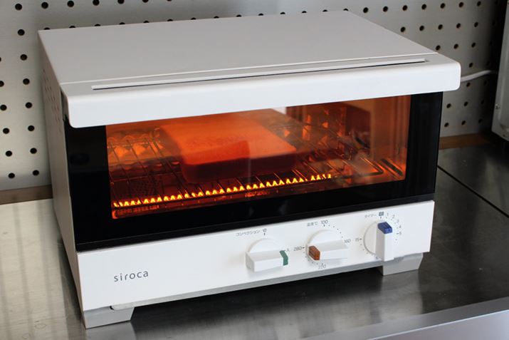 ^C}[̃muЂ˂uԁAJ[{q[^[CɔM