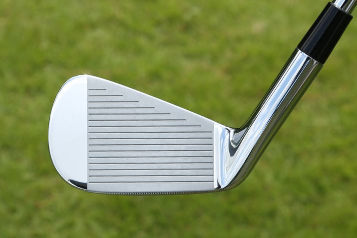 �t�F�[�X�ȊO�̕����̓~���[�d�グ�ŃA�����J���Ȉ�ہB�l�b�N�͈ӊO�ƒZ���ł���