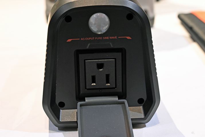 ACDCAUSBVK[\PbgƂʂȏo͂ɑΉ